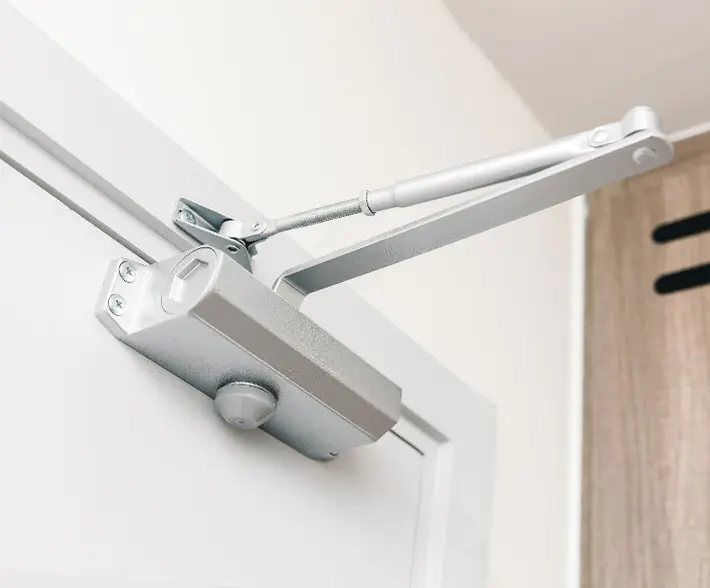 Aksesori perkakasan pintu